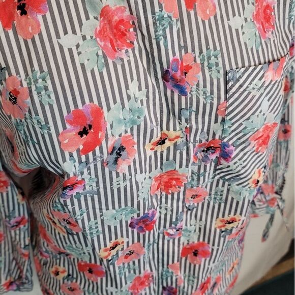 Sanctuary Floral Striped Button Up Shirt Size Small - Picture 3 of 7